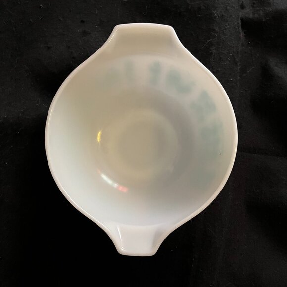 Vintage Pyrex ‘Amish Butterprint ‘Cinderella’ Nesting Mixing Bowl* - Picture 2 of 6